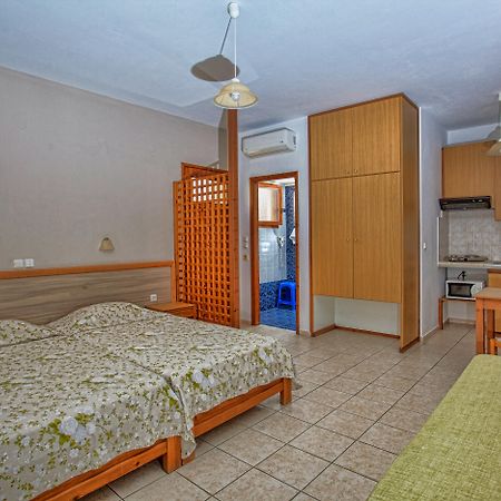 Ilian Beach & Apartments Rethymno  Exterior photo