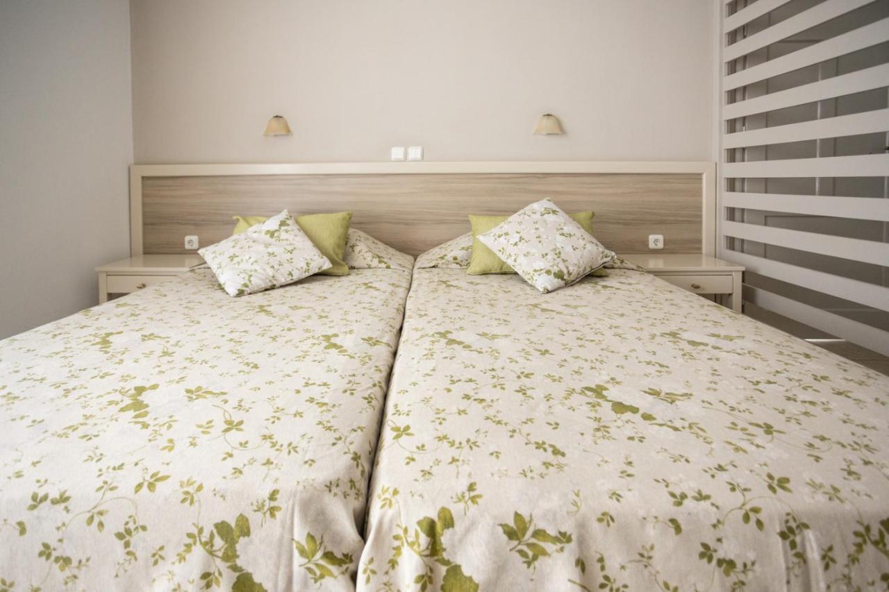 Ilian Beach & Apartments Rethymno  Exterior photo